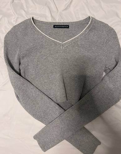 Brandy Melville Gray Sweater