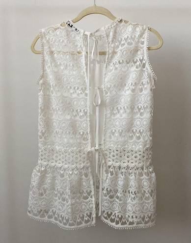 Alexis  White Floral Lace Blouse Size: XS