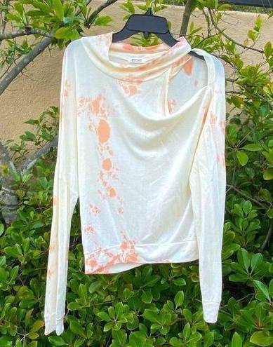 LA Made REVOLVE  Cold Shoulder Sweatshirt in Ivory and Tangerine size S EUC!