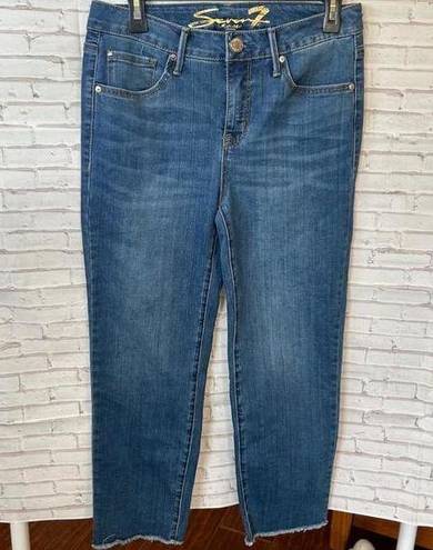 Seven 7 Jeans Women’s size 4 Medium Wash Straight Leg Distressed Bottom