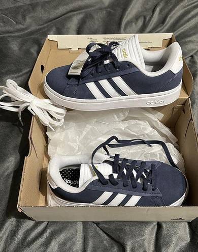 Adidas Grand Court Shoes