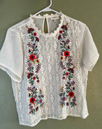 Umgee Embroidered Top