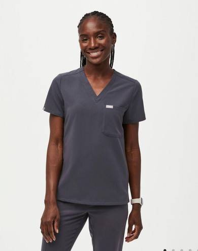 FIGS Scrubs Set