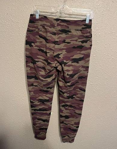 Zyia  Active Camo Joggers Size Small Drawstring