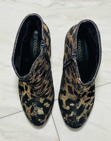 Shoedazzle Sheba Gold Flake Cheetah Leopard Print Booties Size 7