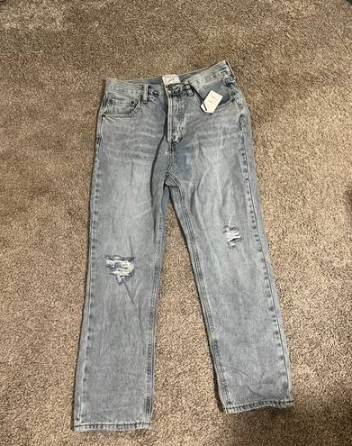 On Twelfth Vintage Light Wash High-rise Mom Jean