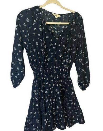 Entro  navy blue floral v neck lined ruffle tiered mini dress size Medium