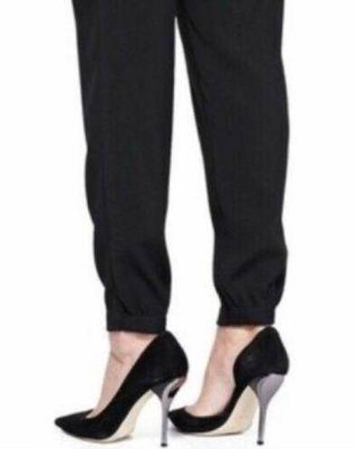 T Tahari  Peter Pan pleated dress pants jogger style NEW size 6