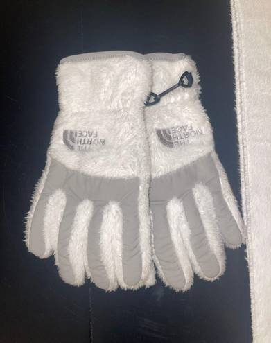 The North Face  White Fleece Denali Gloves & Scarf Set