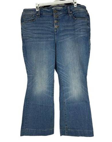 Torrid  Women's First at Fit Flare Leg Button Fly Denim Jeans Size 18S Blue