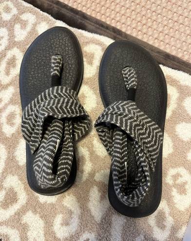 Sanuk Sandals