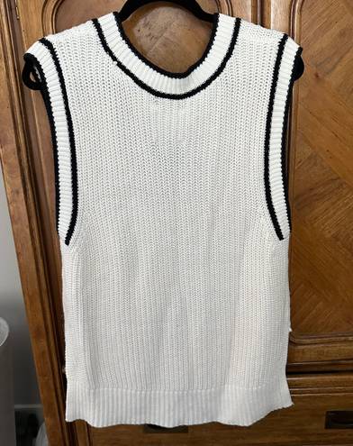 Abercrombie & Fitch Oversized Sweater Vest