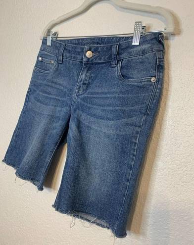 Bermuda Delia‘s Reese  Blue Jean Shorts Woman/Junior 7/8 Y2K Raw Hem