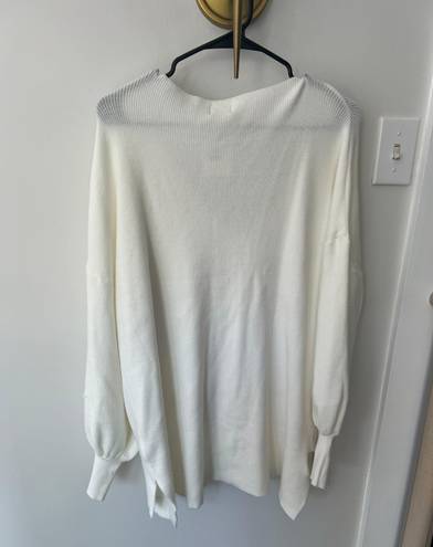 Long Sleeve Sweater Size L