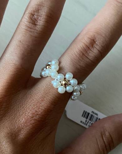 Francesca's NWT  beaded ramona flower ring