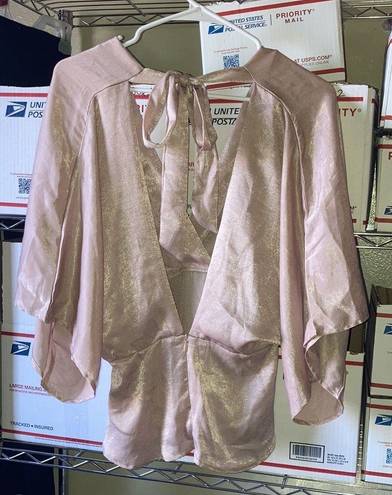 Peach Puff NWT  Silky Velvety Soft V-Neck Back Tie Blouse Women Size Medium Mauve Pink