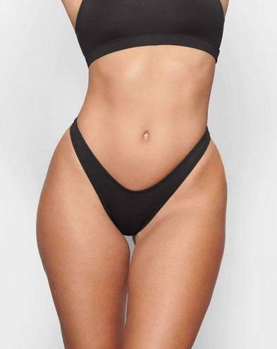 SKIMS NWT  Swim Cheeky Tanga Bottoms in Black Size Small