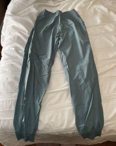 Lululemon Joggers Size 6