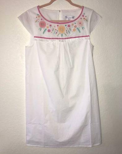 Southern Tide  Dress White Seersucker Embroidered Dress Sz 4 NWT Floral Fringe