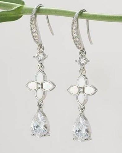 NWT Wedding Earrings for Brides, Bridesmaids, Cubic Zirconia Bridal