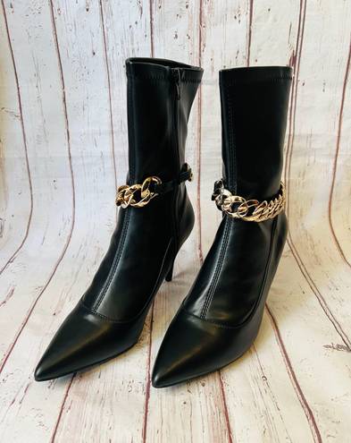 Shoedazzle Black Point Toe Bootie Stilleto Heels w/ Gold Chain NWT Size 8
