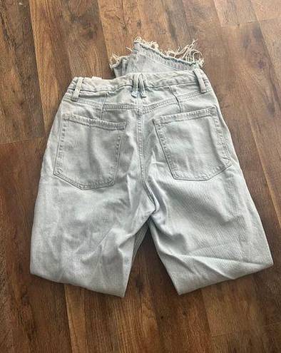 Good American Light Wash Jeans 