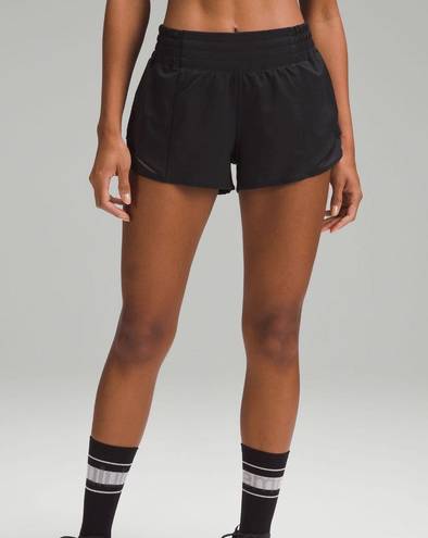 Lululemon Hotty Hot High-Rise Lined Shorts 2.5”