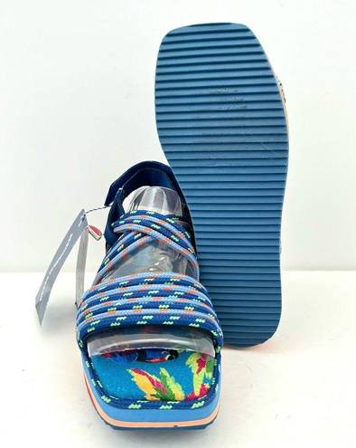 Farm Rio  Macaw Blue Strappy Platform Sandals Women's 8 NEW