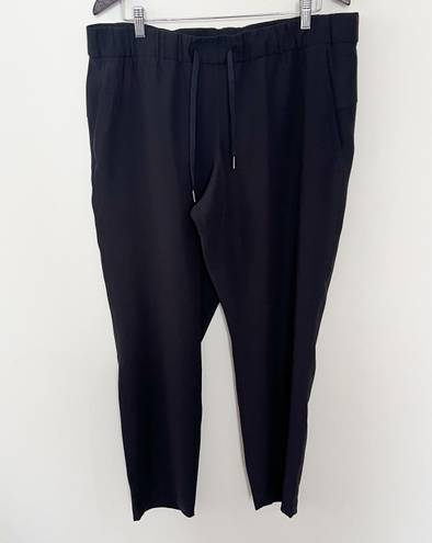 Lululemon Athletic On The Fly Mid-Rise Pants Cropped Size 14 Black 118$  lw5bm4s - $49 (58% Off Retail) - From Trendshoppe