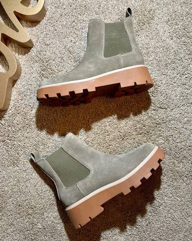 Dolce Vita Jaelyn Sage Suede Chelsea Boots