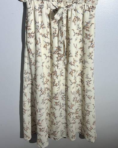 Sienna Sky NWT  Ivory Floral Ditzy Flutter Sleeve Midi Dress Women's L