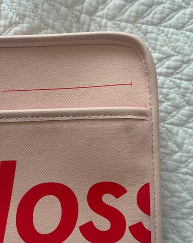 Glossier Beauty Bag Pink