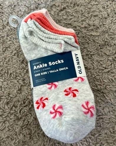 Old Navy NWT women’s socks (6 pack)