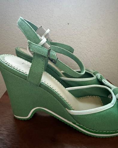 Nordstrom rsvp Designer Sandals BRAND NEW  sz 9,5 Grass Green