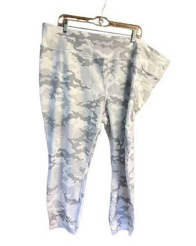 Avia  * Crop Length * Leggings *Gray Camo * Sz 3X 24/26 NWT