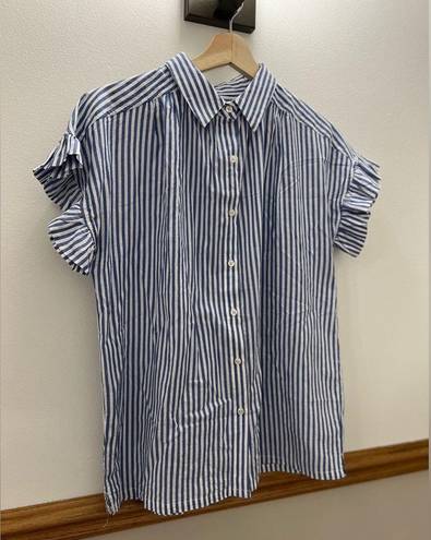 Industry EUC  Blue & White Striped Ruffle Sleeve Button Down Blouse Size Large