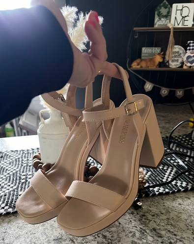 Dream Paris Dream Pairs Chunky Nude Heels