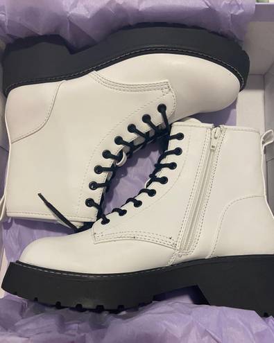 Madden Girl Carra Boots