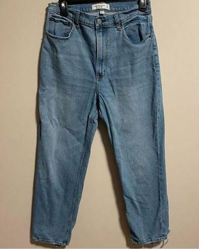 Abercrombie & Fitch  Curve Love Ultra High Rise Ankle Straight Jeans Size 10 (30)