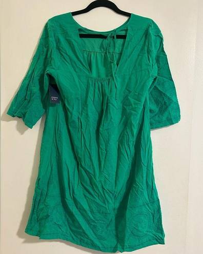 Crown & Ivy NWT  Kelly Green Dress Size Small