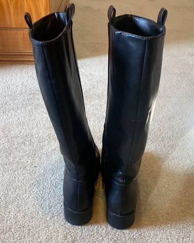 Black tall boots Size 8