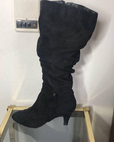 Comfortview black heeled knee high slouchy boots size 8