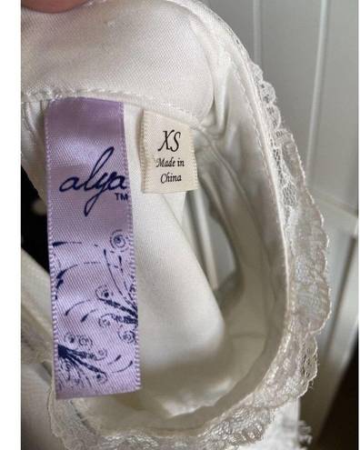 Alya Francesca's  Womens Dress Sz XS White Eyelash Lace Fit and Flare High Neck