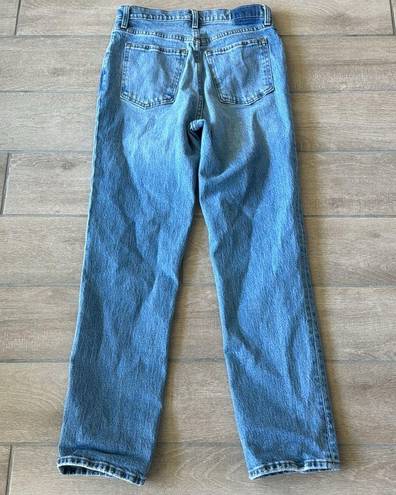 Abercrombie & Fitch  The 90s Straight Ultra High Rise Jean Size: 28