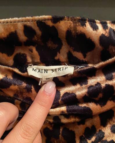 Main Strip Cheetah Mini Skirt