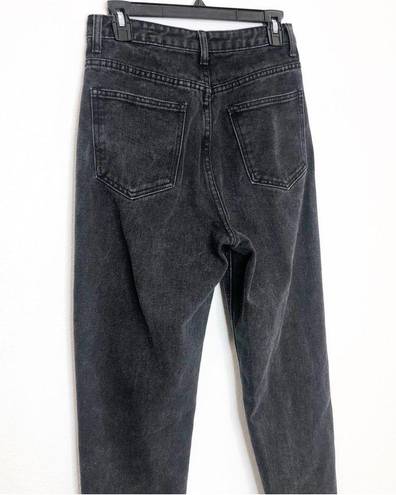 Pretty Little Thing  Mom Jeans Baggy Tapered Leg Size 4 Black Wash