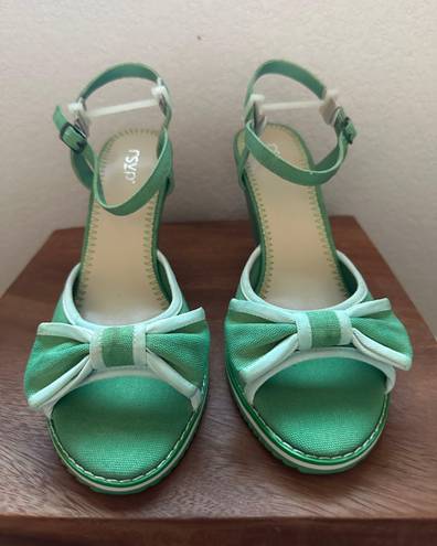 Nordstrom rsvp Designer Sandals BRAND NEW  sz 9,5 Grass Green