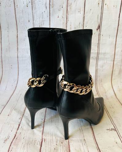 Shoedazzle Black Point Toe Bootie Stilleto Heels w/ Gold Chain NWT Size 8