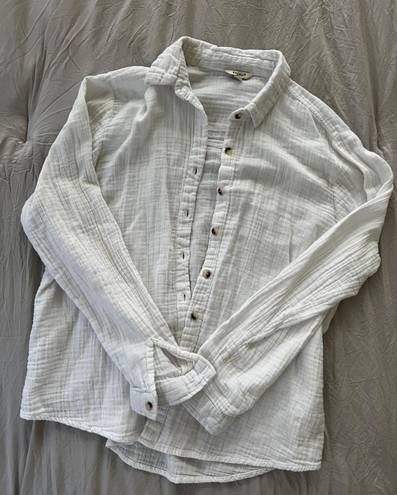 White Textured Button Up Shirt Size XL