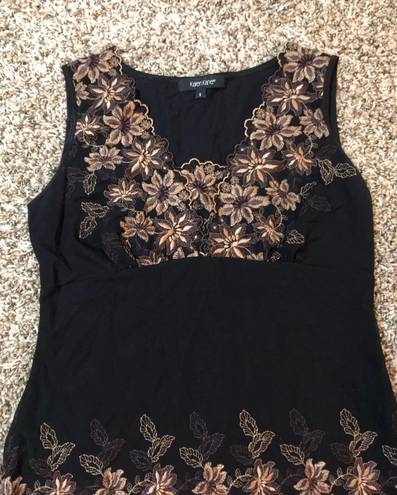 Karen Kane Y2K embroidered floral tank top